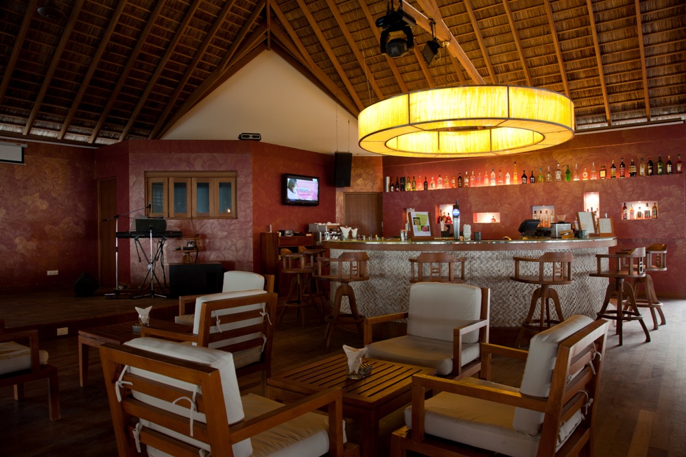 content/hotel/Vakarufalhi Island Resort/Bar/Vakarufalhi-Bar-01.jpg